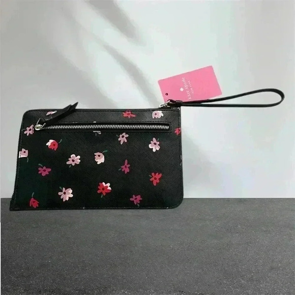 Kate Spade ♠️ Wristlet - Picture 4 of 4